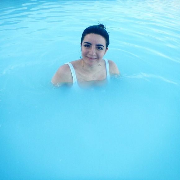 Meet your Posher, Pia - Picture 1 of 1